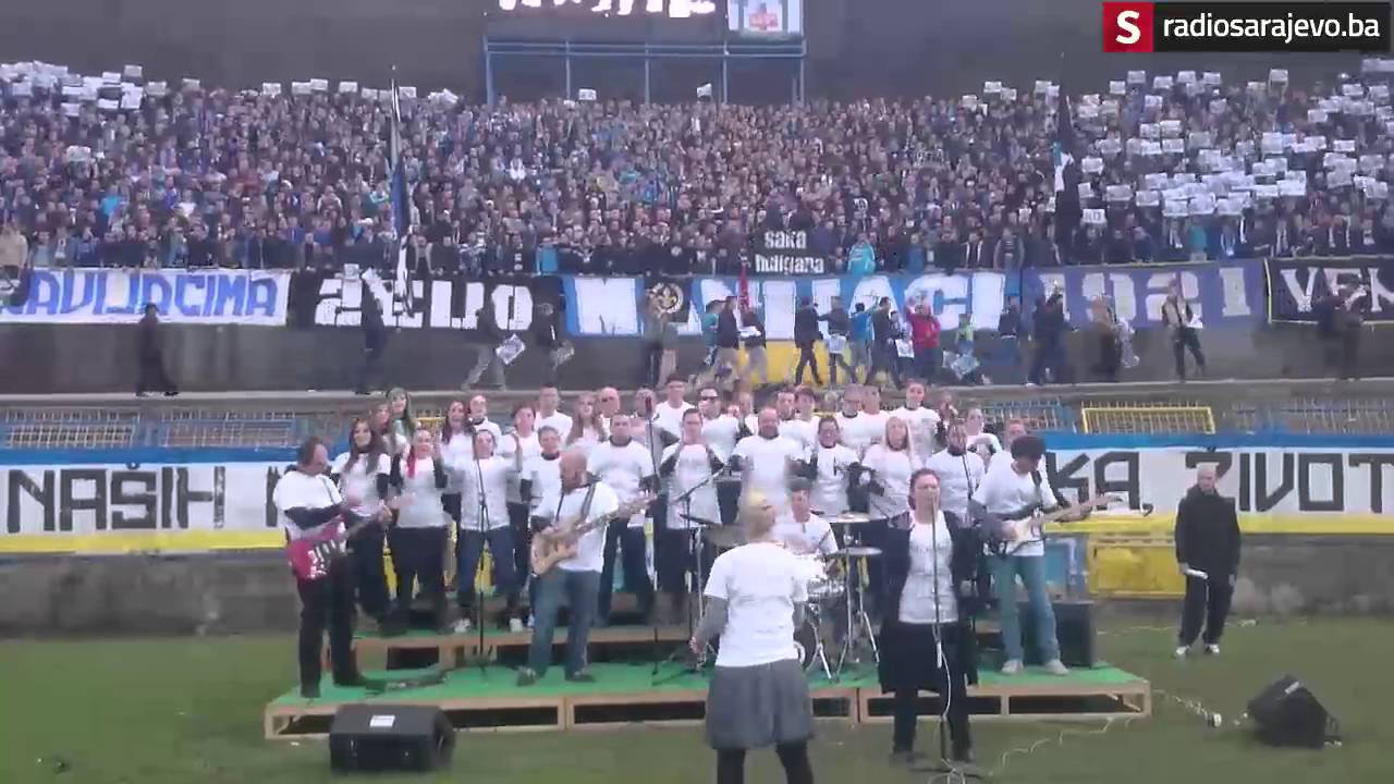 Hor i Manijaci priredili sjajnu atmosferu na stadionu Grbavica