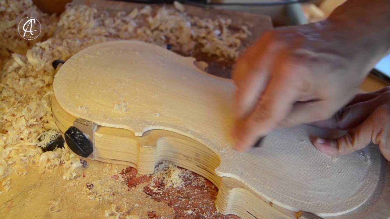 Baroque Violin A. Amati. Proceso de construcción de un Violín Andrea Amati Barroco.