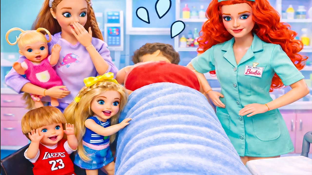 Barbie Midge & Ken Doll Family Morning Routine / Ken go to the Hospital 바비 켄 인형 가족 아침일상 병원 의사 장난감 놀이