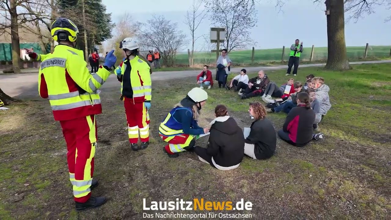 Nach Orkan: Katastrophenschutz-Großeinsatz auf dem Campingplatz Deutschbaselitz