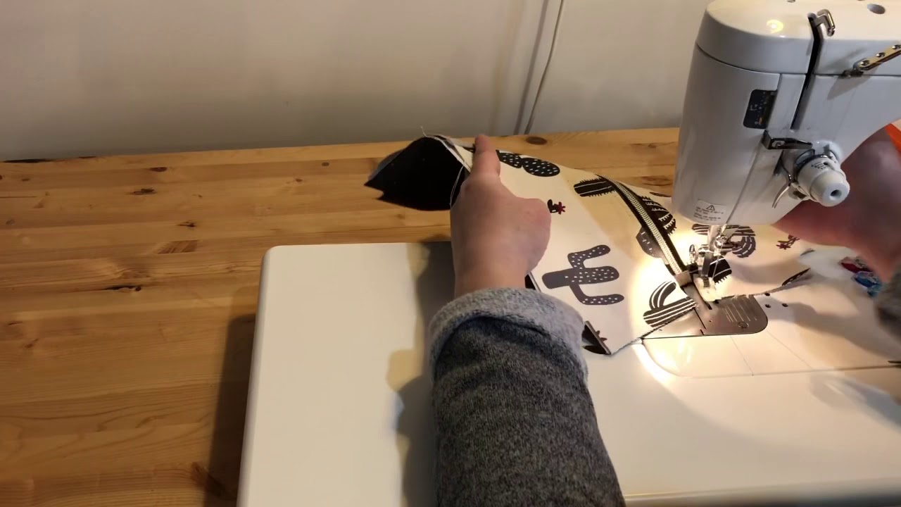 How to Sew a Canvas Pencil Pouch