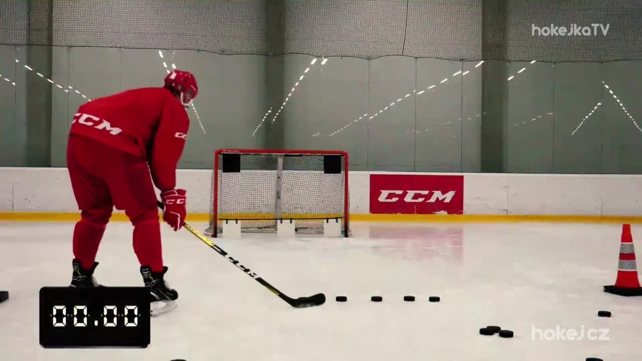 CCM Duel Jan Myšák vs. Filip Hronek – Přesnost střelby