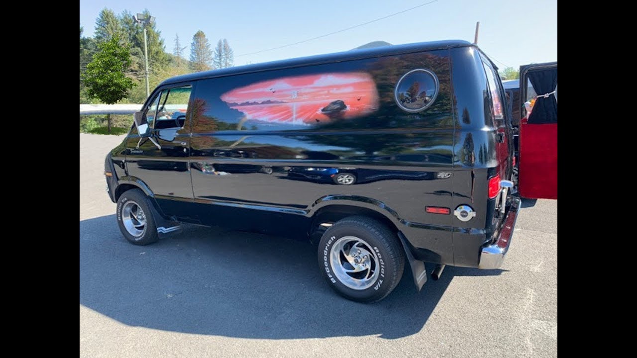 1976 Dodge Custom Van - VANATIC.