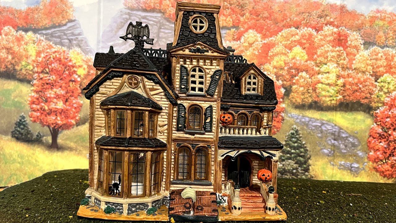 Lemax Spooky Town Greaves Manor - Classic & Retired Building Review