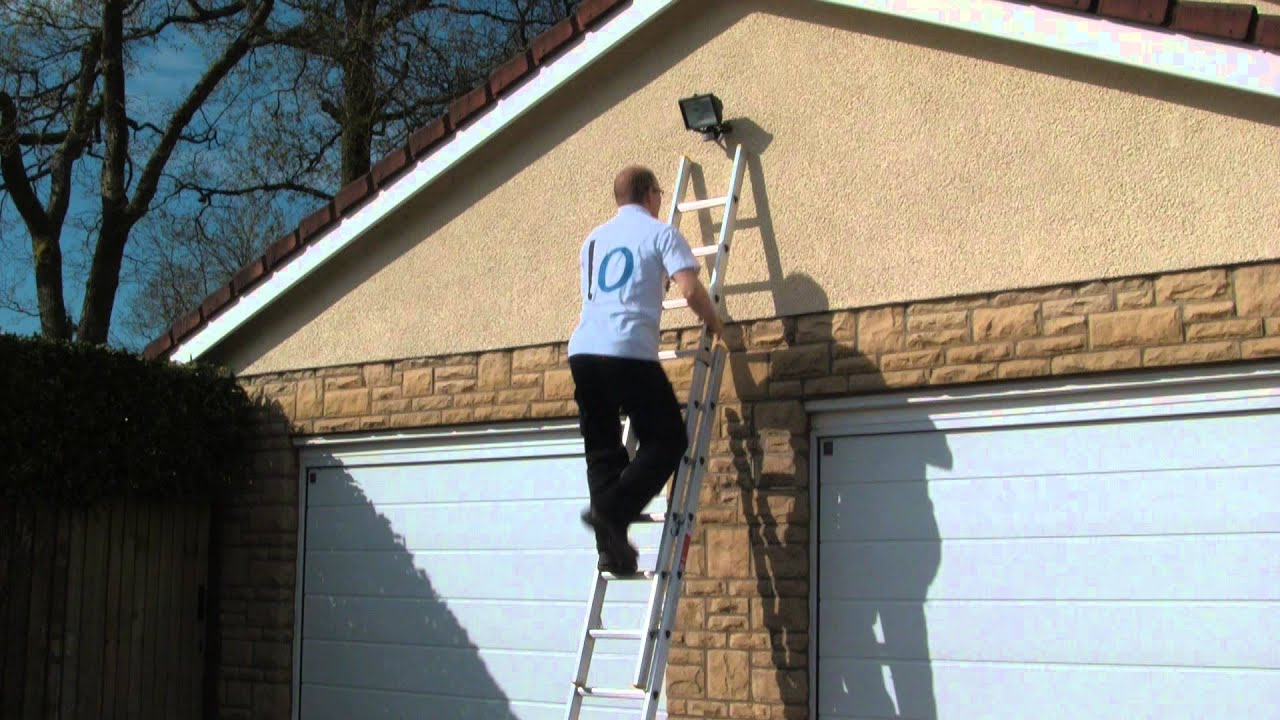 Trade Double Section Aluminium Extension Ladder | Ladders-Online Demo