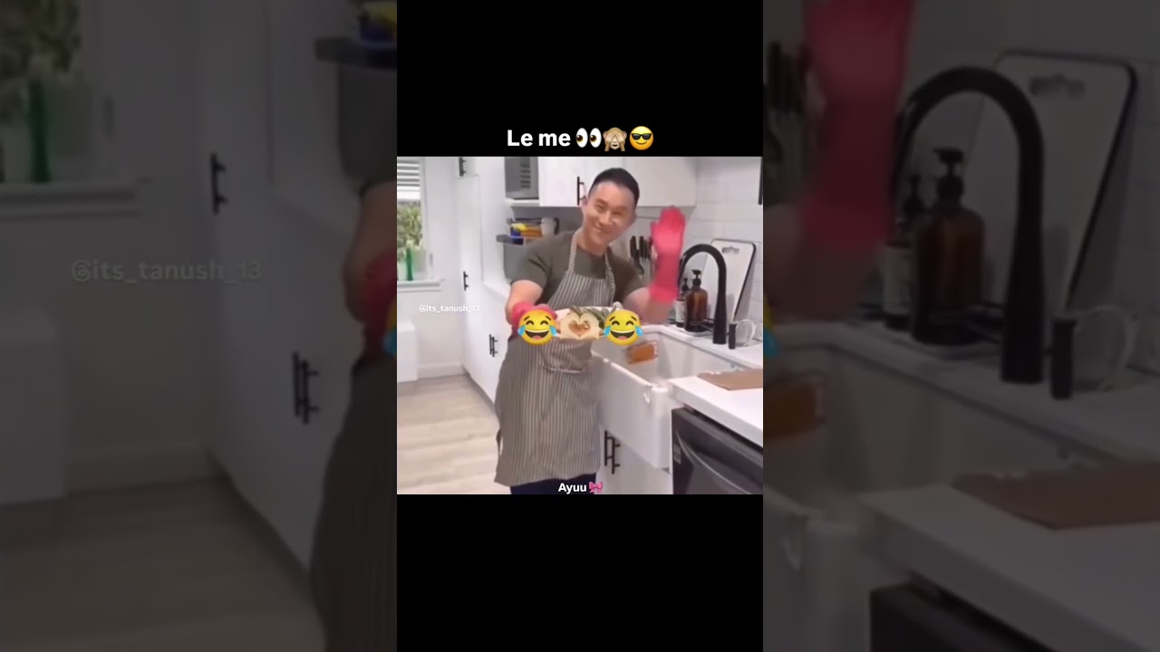 Le me 🤭#shortvideo #comedyvideos #husbandwife #viralshort #couplestatus #viralshort