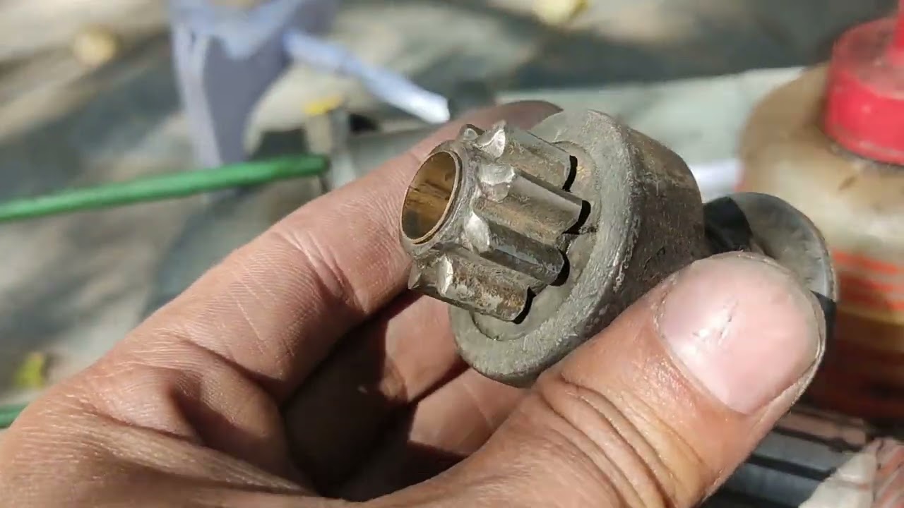 Acomodando el motor de arranque para poder darle marcha fiat600.