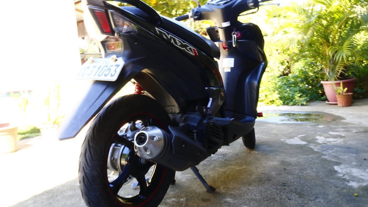 My 8 years old yamaha mxi 125 scooter Looks new after washing 😳