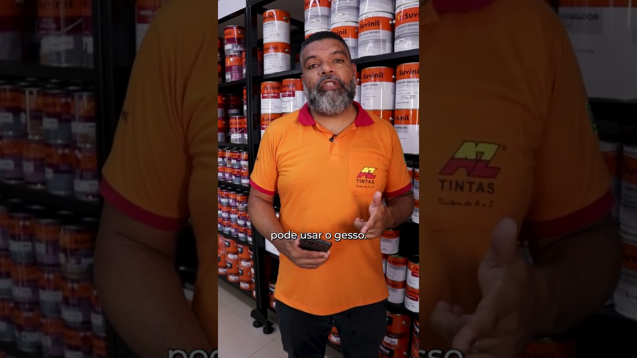 O que é melhor para regularizar a parede?