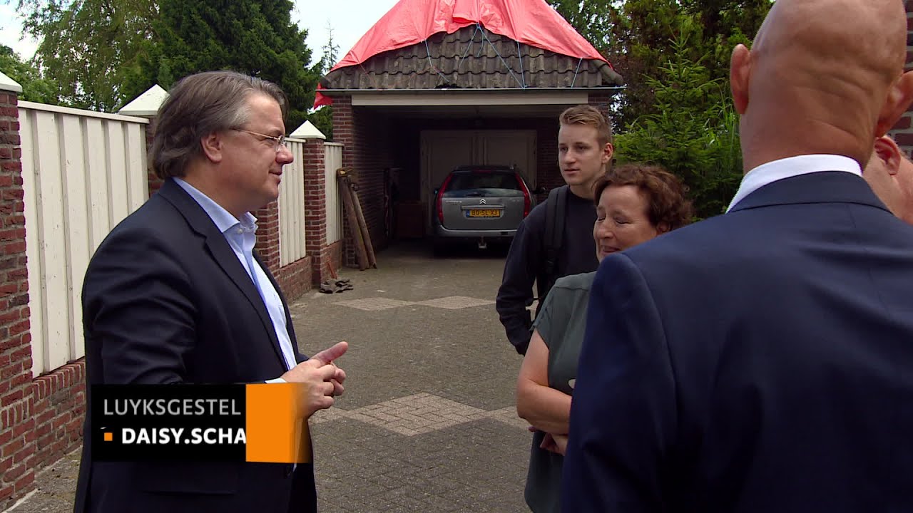 CvK Wim van de Donk bezoekt door noodweer getroffen Luyksgestel