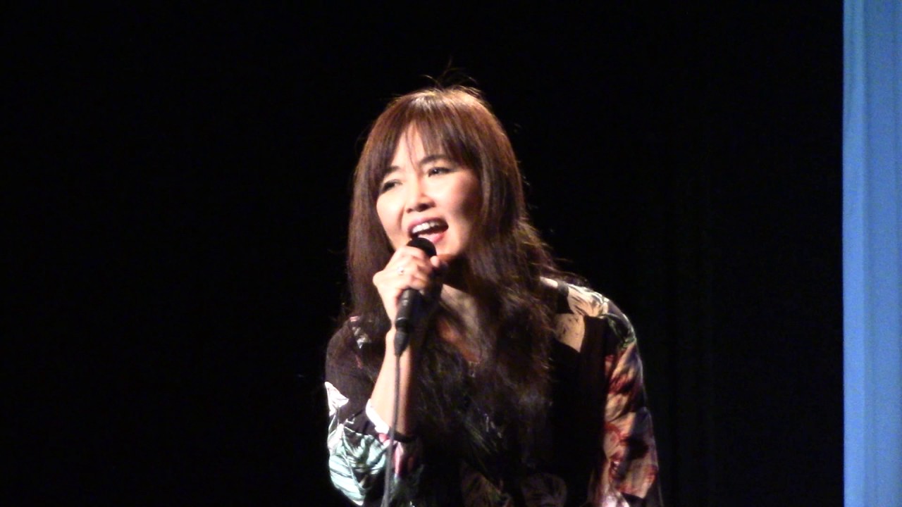 Mari Iijima 