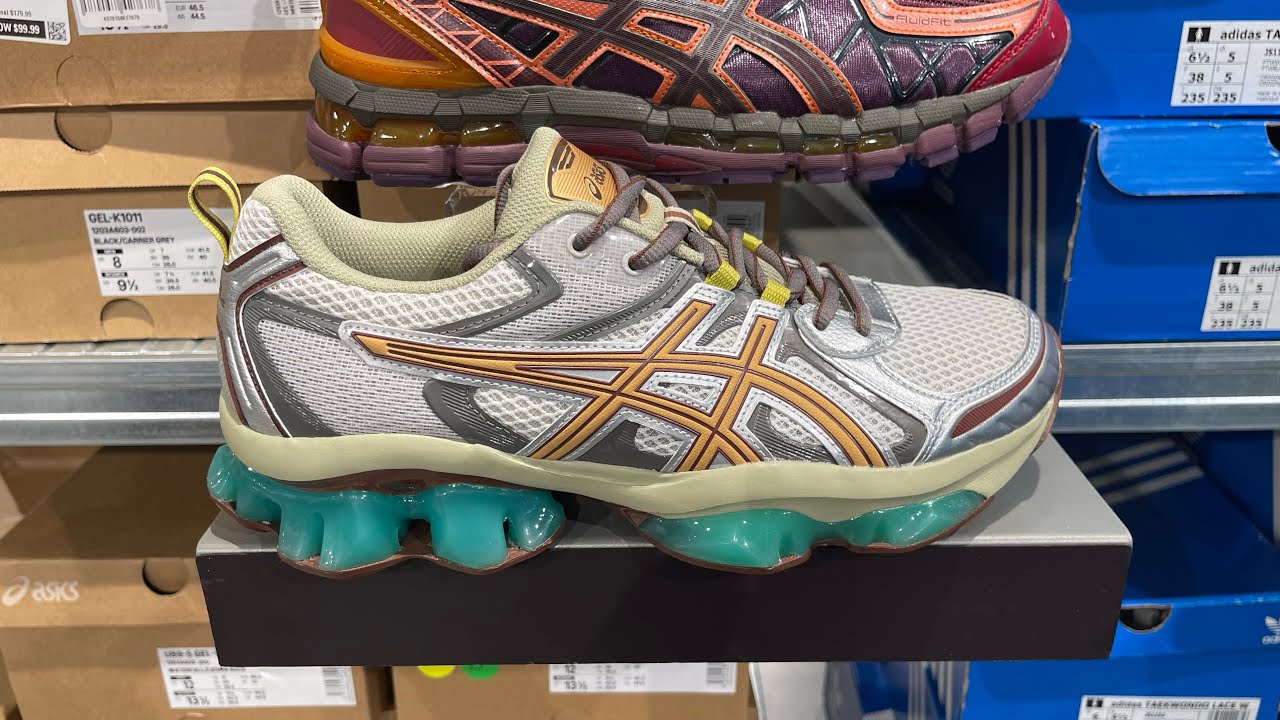 ASICS Gel Quantum Kinetic (White/ Khaki) - Style Code: 1203A270-102