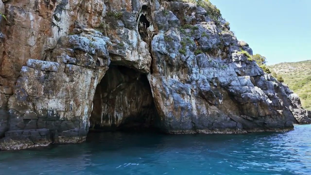 Escursione in barca da Marina di Camerota a Cal degli Infreschi