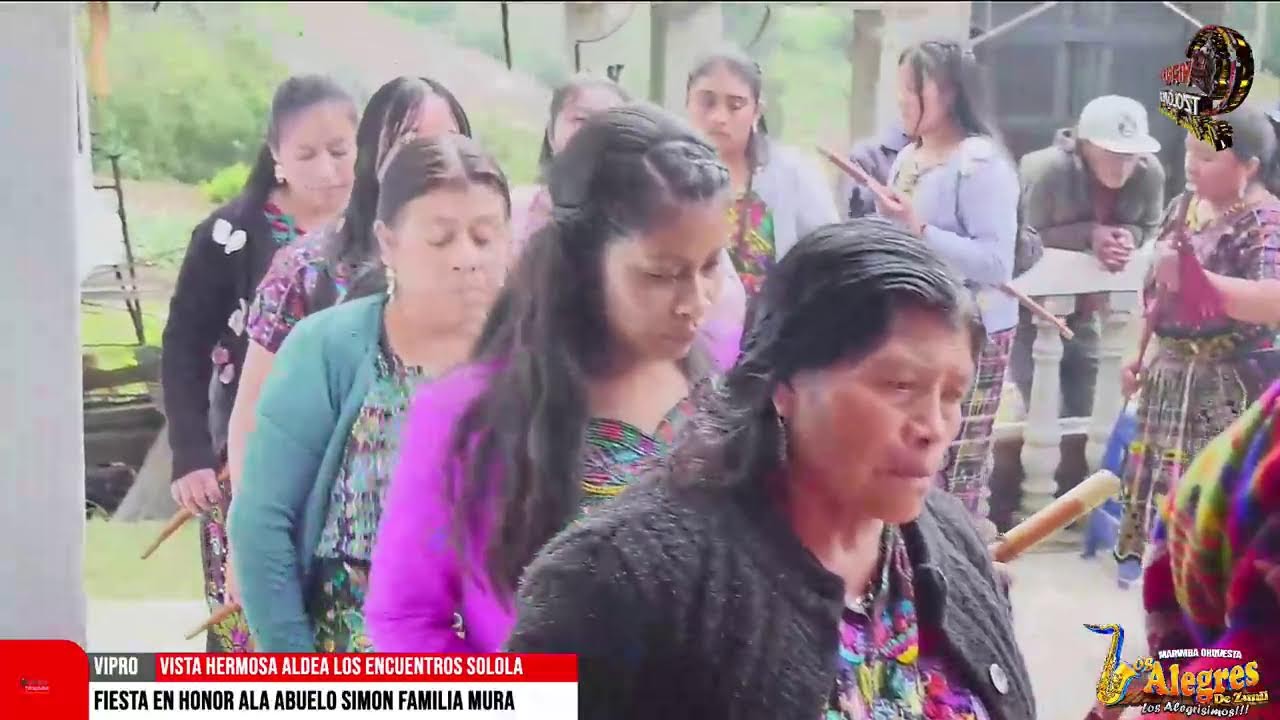FIESTA EN HONOR AL ABUELO SIMON EN CASA DE LA FAMILIA MURA AMENIZA LOS ALEGRES DE ZUNIL