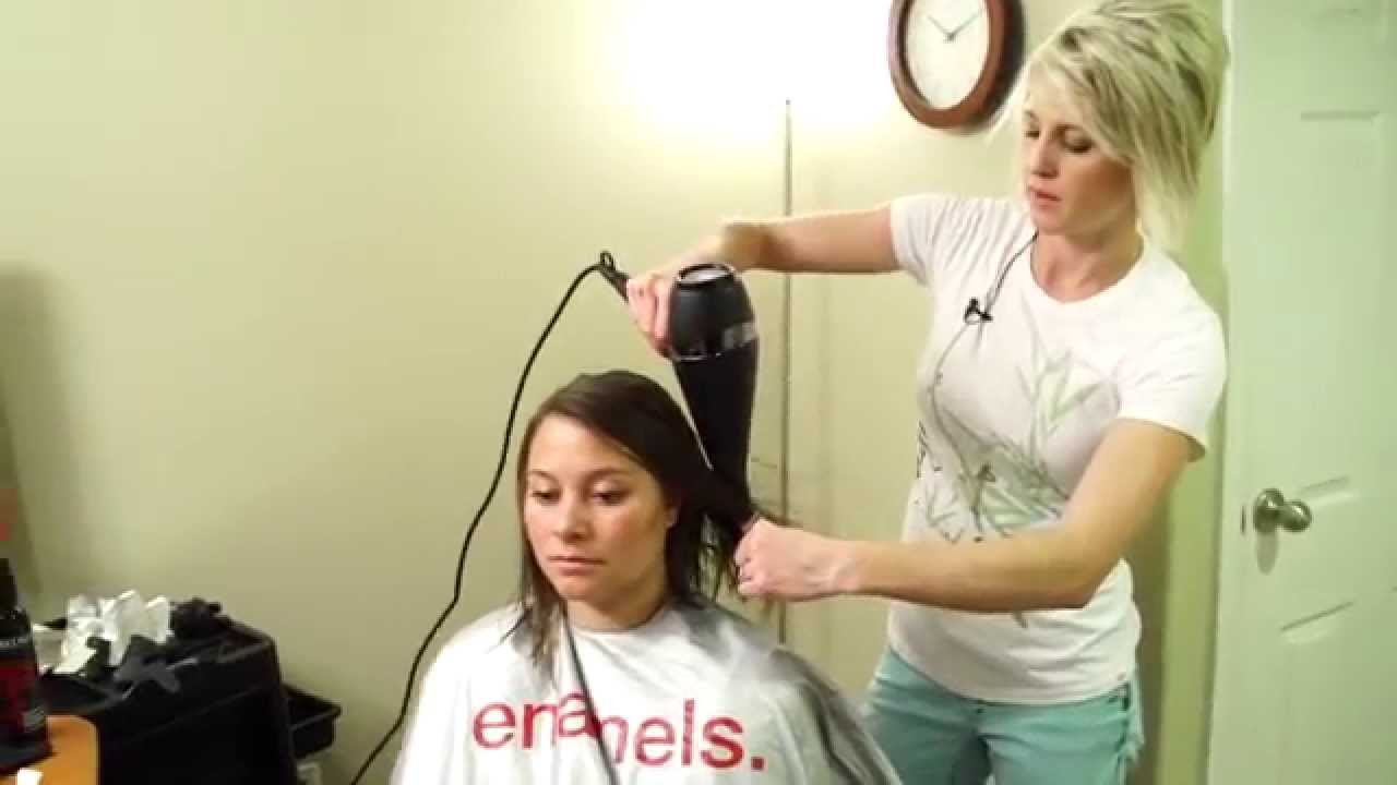 How to do a Flat Wrap Blowdry // Hair Tutorial