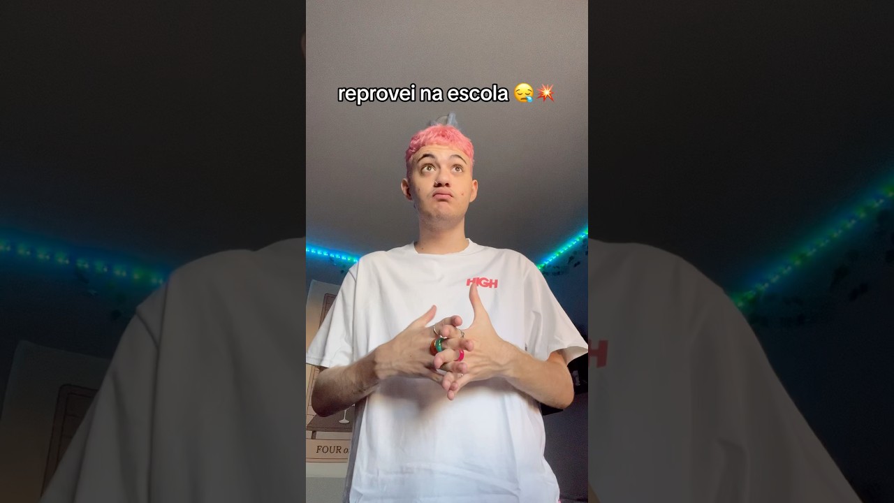 meu v&iacute;cio em FANFICS 🤯