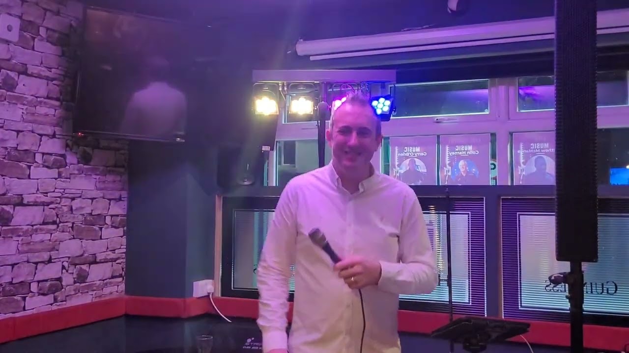 Matthew McManus singing Big Tom Medley in The Hatch Bar Ardee - 22nd February 2026