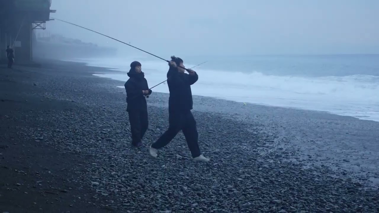2025/12/21　日　07:02　国府津海岸