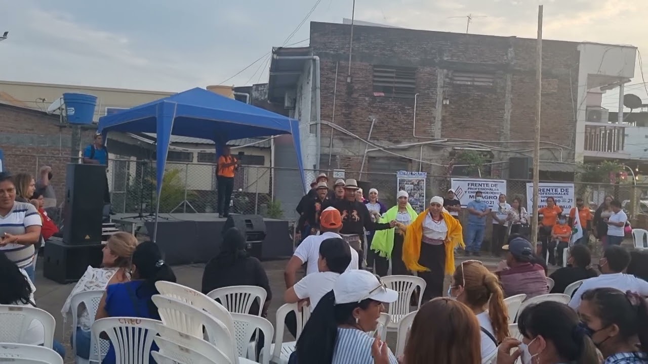 Grupo Folcl&oacute;rico Caranquis