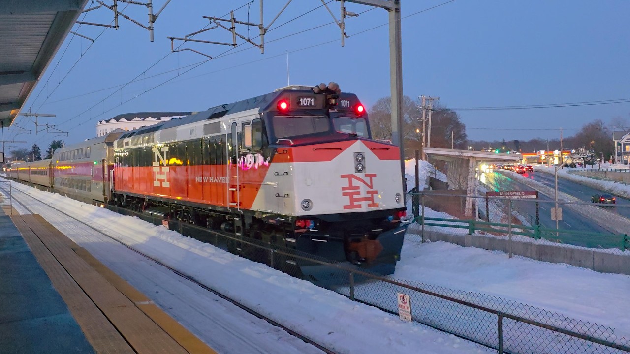 MBTA New Haven Unit & Amtrak Meets in Mansfield