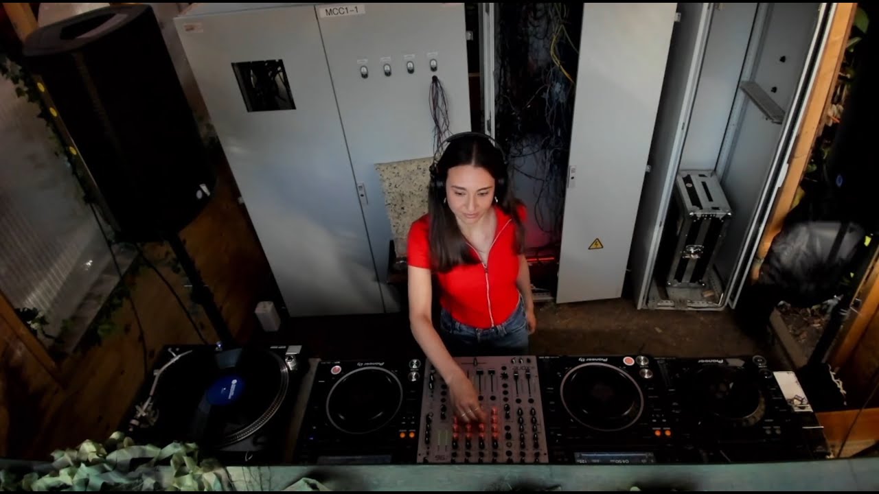Montse - Orphic Radio: Delano Legito & Lobster Invites