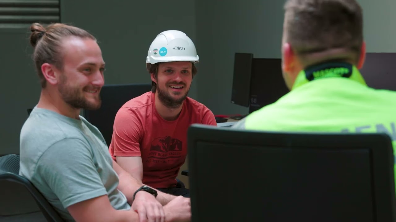 Grid Service at Siemens Energy - HVDC. We partner with you to keep your assets operational