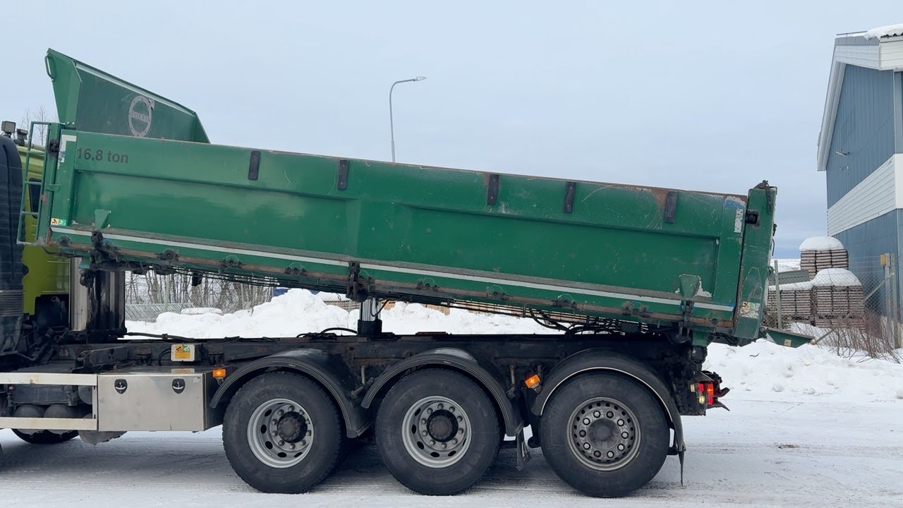 Köp Tridem Flakbil Volvo FH 500 på Klaravik