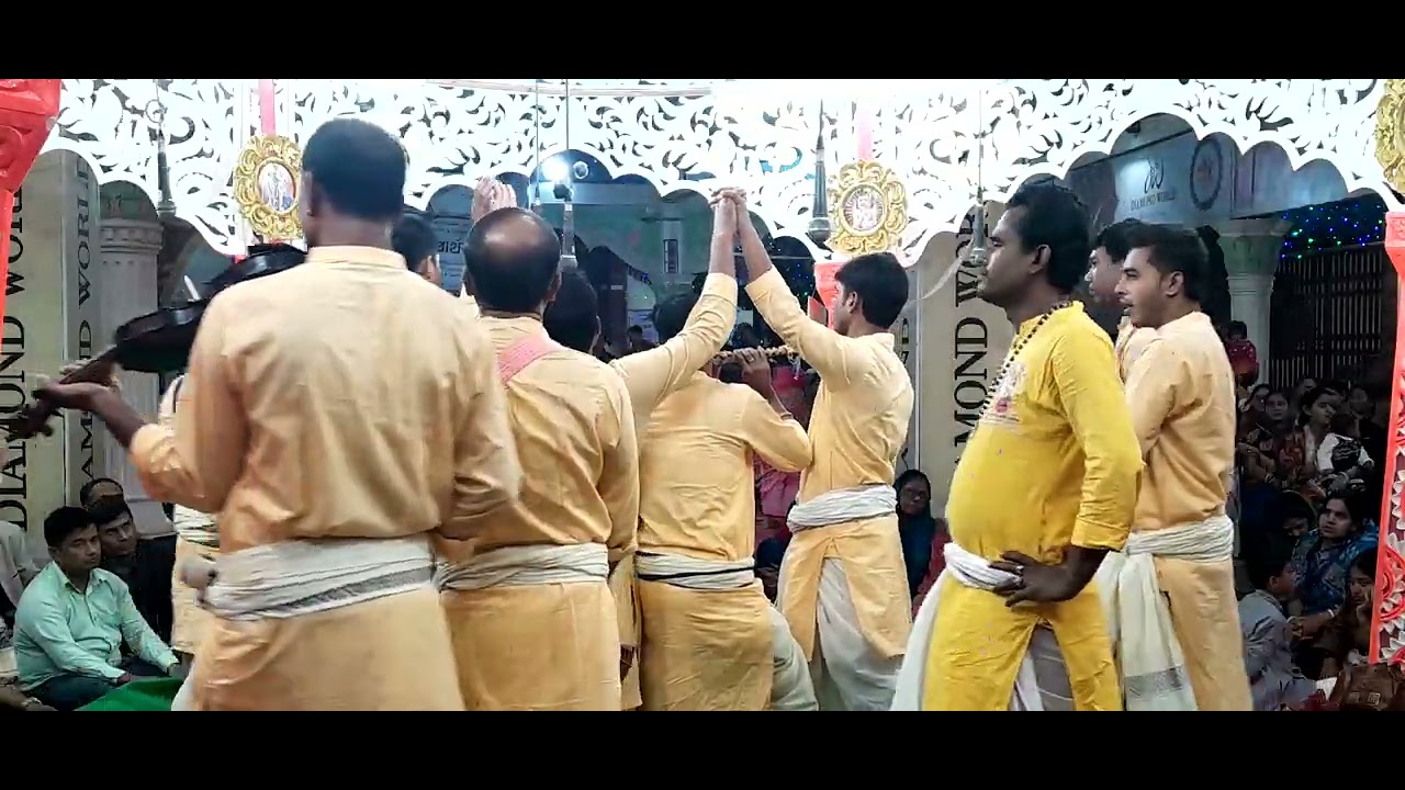 শ্রীমন মহাপ্রভু সম্প্রদায় মাদারীপুর নাম কীর্তন শ্রবণ করেন 