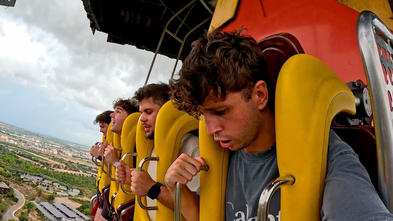 port aventura con mis amigos entusiastas