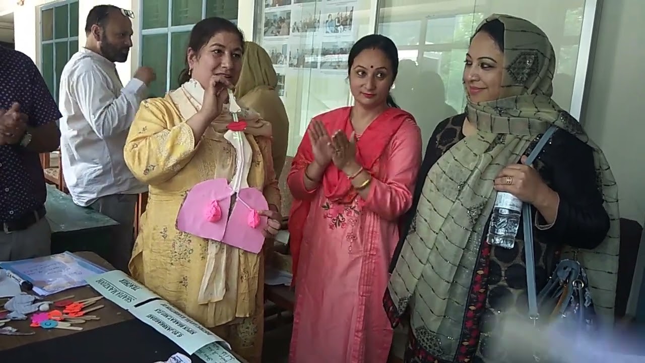 TLM Represented by Shafia Manzoor Teacher of Al hilal educational institute kishtwar