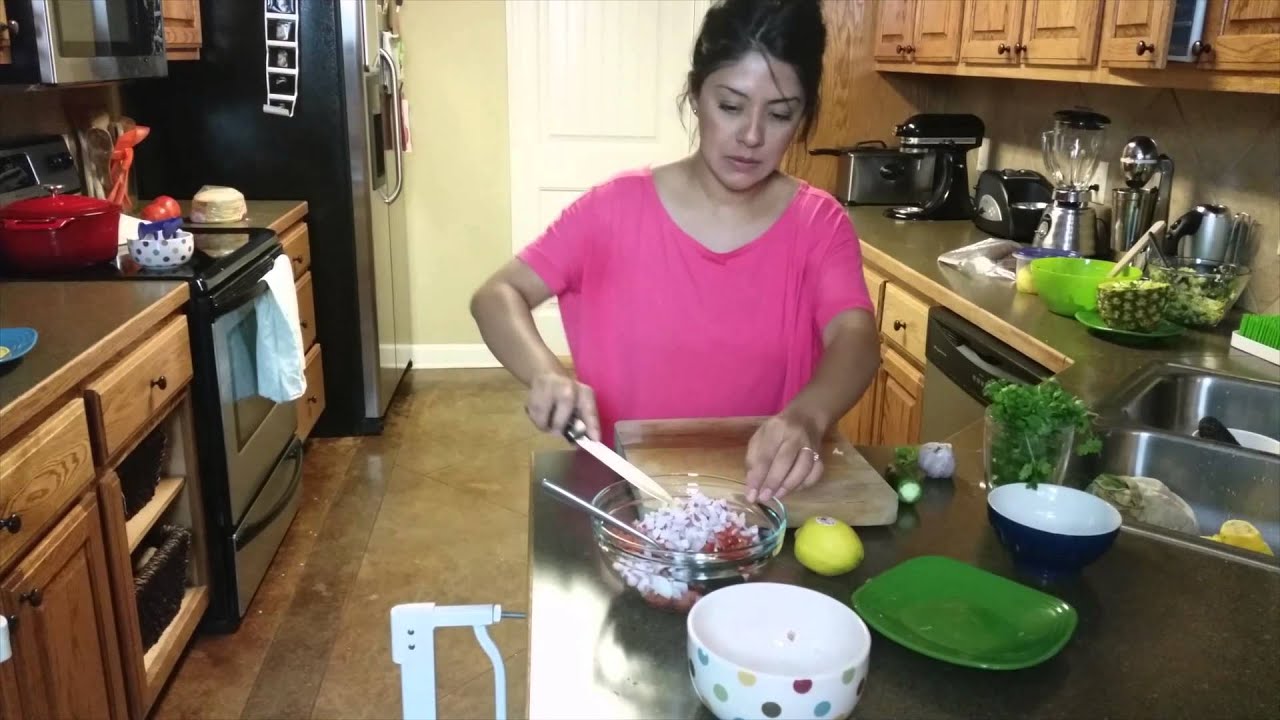 How to make Authentic Pico de Gallo