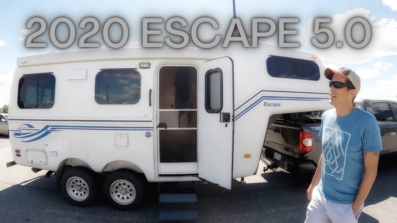 Небольшой туристический прицеп Escape 5.0 TA с солнечной батареей мощностью 380 Вт!