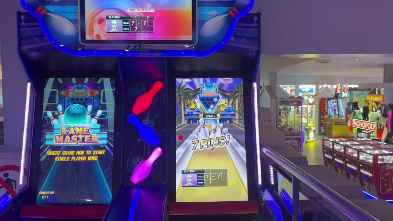 Unis Lane Master Bowling Arcade Machine