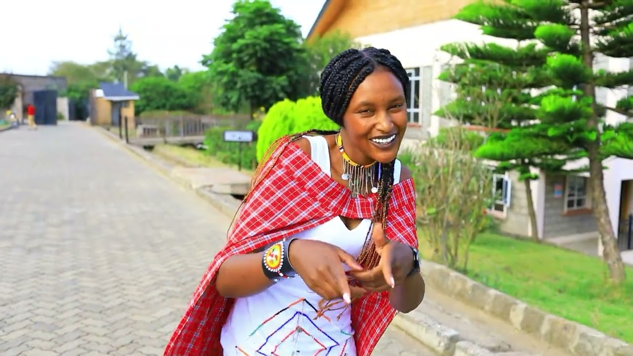 DUKUYA ALOITO OFFICIAL VIDEO BY KINGJAMES SEKUT.