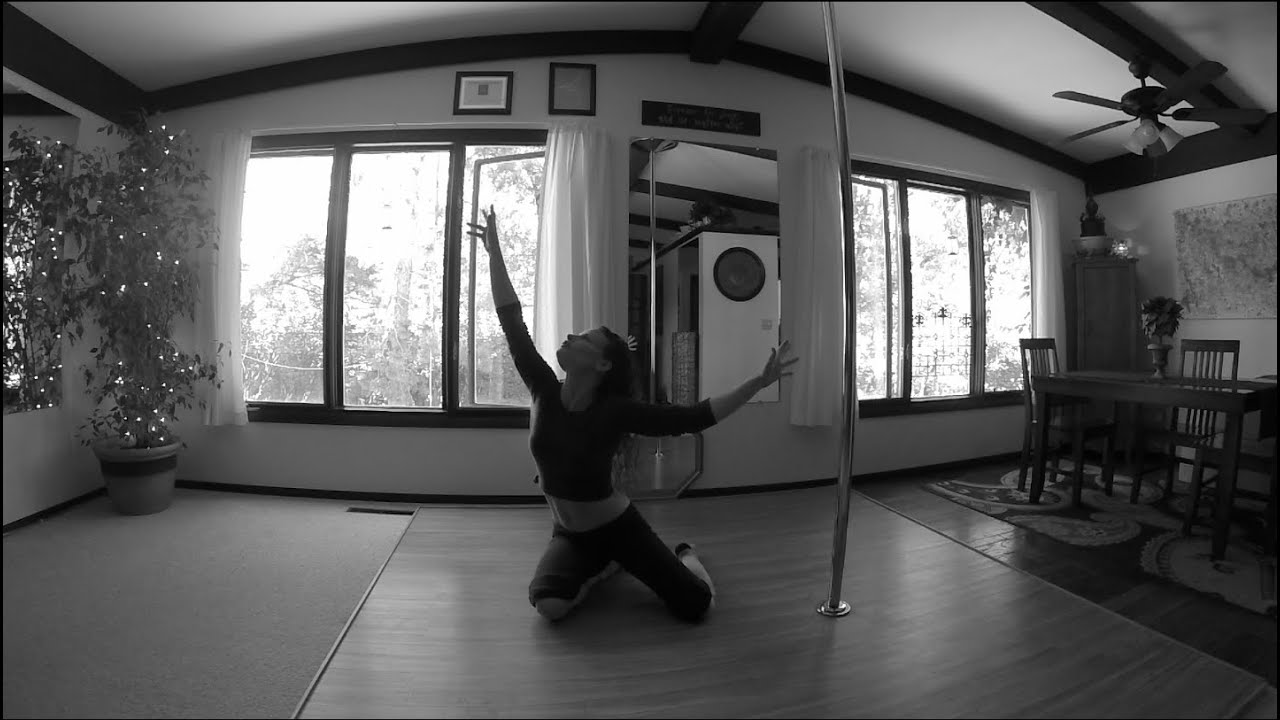 Hands - Creating Beautiful Hand Shapes : Things Untaught : Pole Dance : How To
