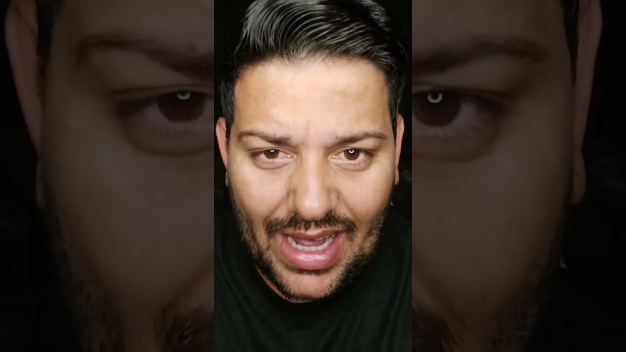Falou do seu nome e começou a sorrir 😀 