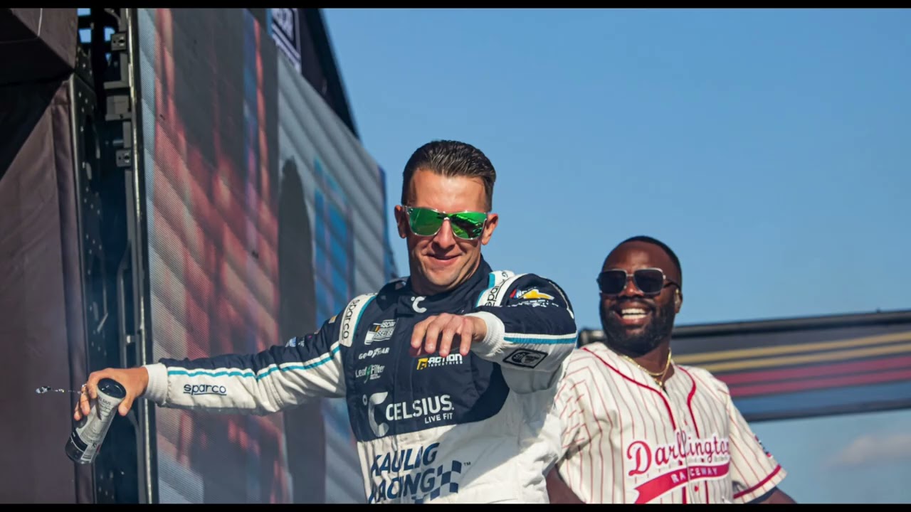 Гонщики серии NASCAR Cup размышляют о сезоне 2025 года и смотрят в будущее на 2026 год [Motorspor...