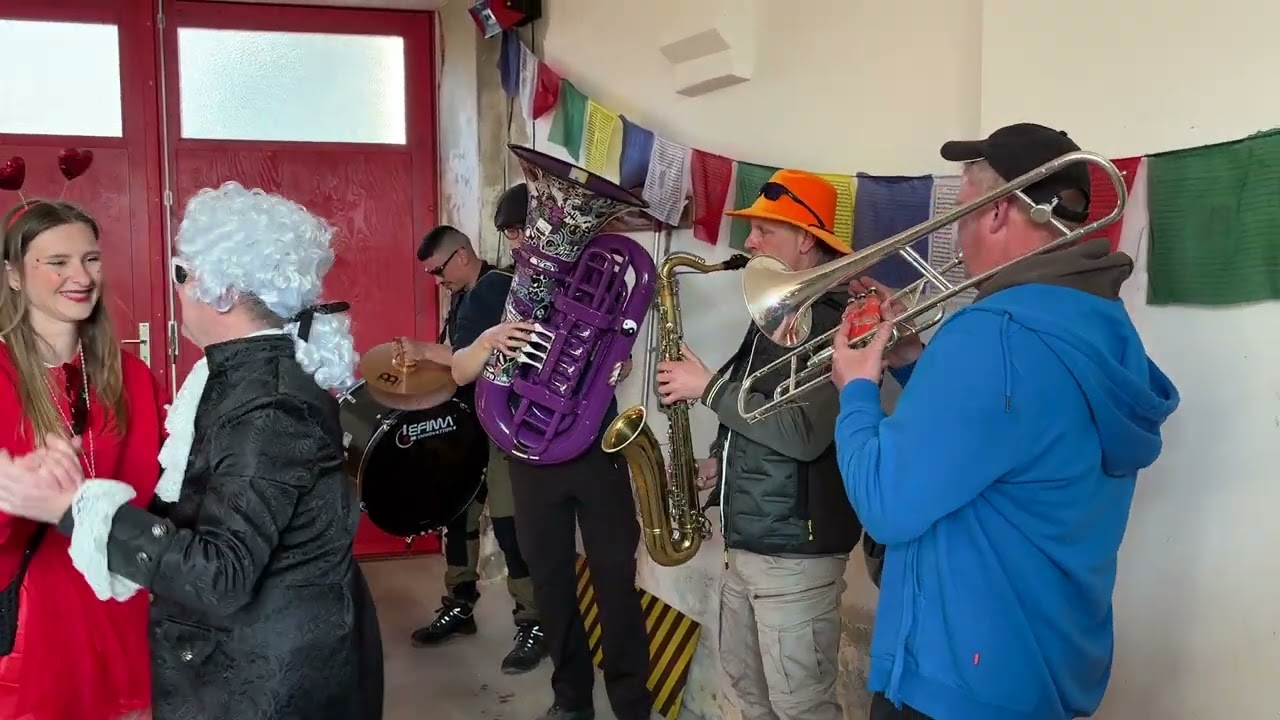 Lieberoser Musikanten - Beautiful Sunday - Zampern 2025 - Laubst