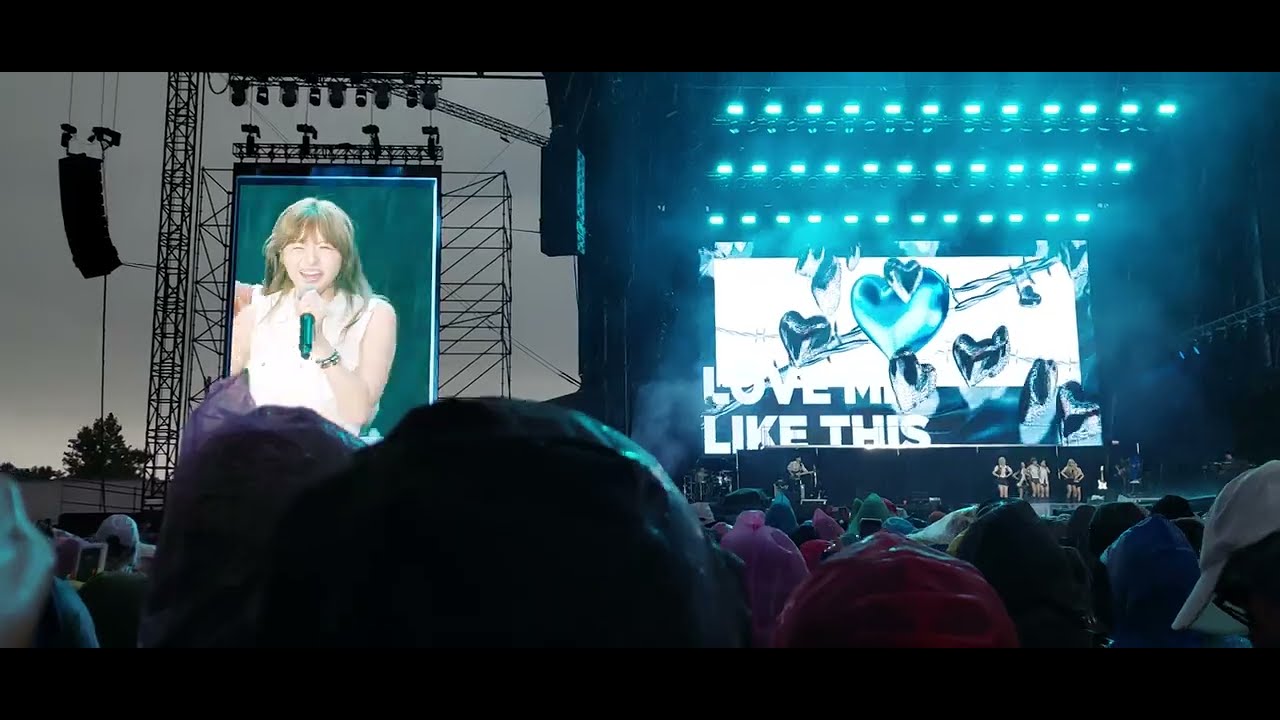 NMIXX I-days Milan 2024 - Love me like this & ending