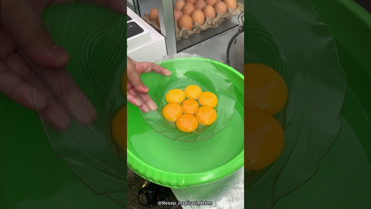 Bikin makanan dari tepung ica yang item untuk siang hari ini #yos