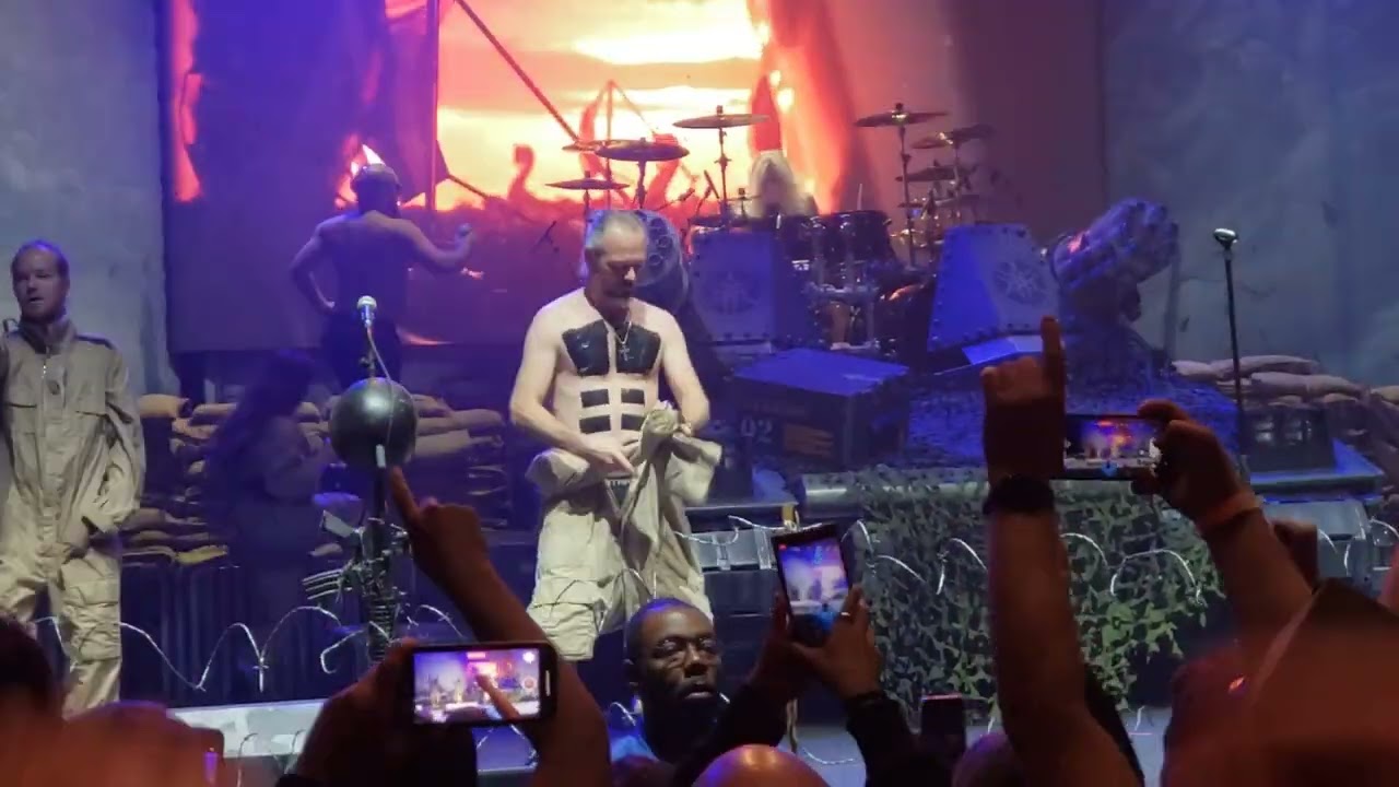 Epica joins Sabaton on stage for the last leg of North America tour in New York