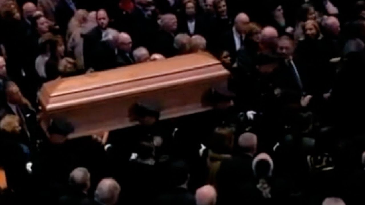 Raw Video: Last applause for Mayor Koch - New York Post
