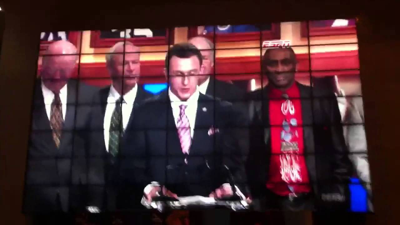 Johnny Manziel Heisman Trophy Win Reaction from A&M Campus