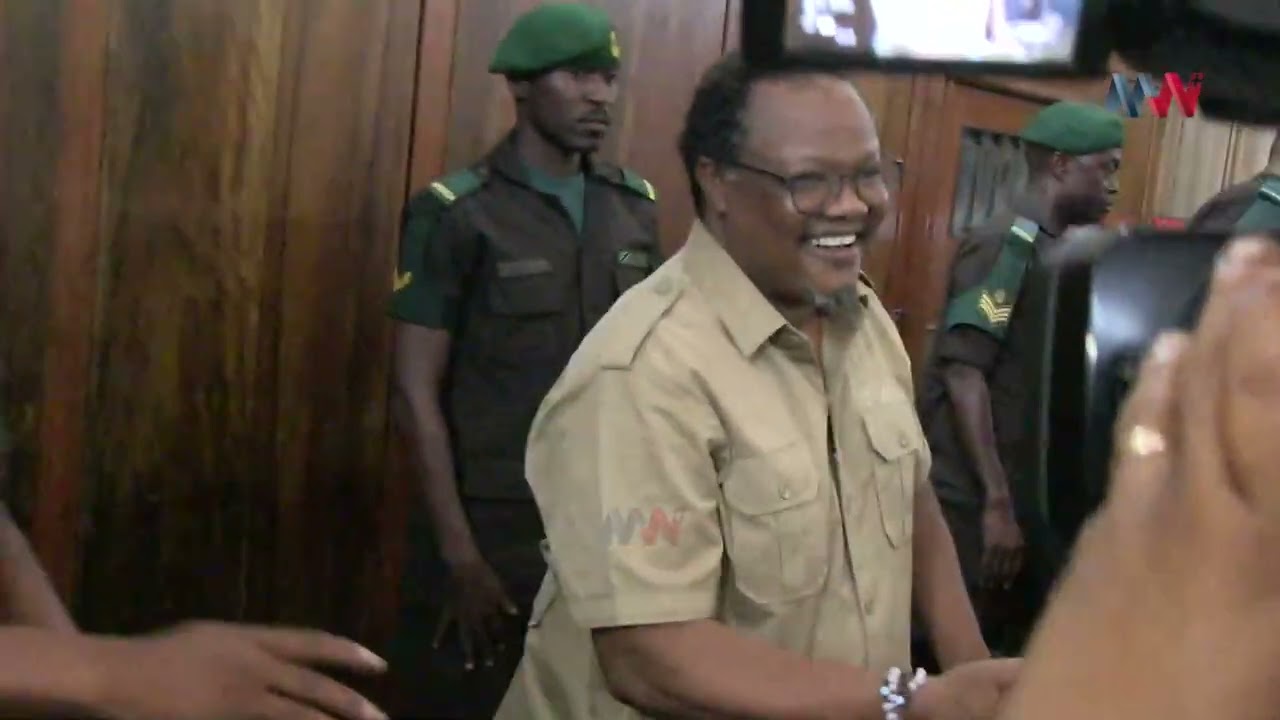 TUNDU LISSU ALIAMSHA MAHAKAMANI, MAHAKAMA YAFURIKA, AKIWASHA BALAA
