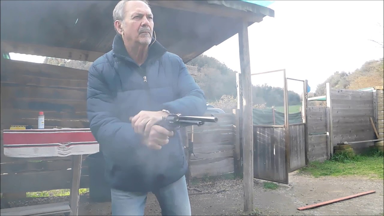 Colt single action Fanning 5 shoot  1,4 sec