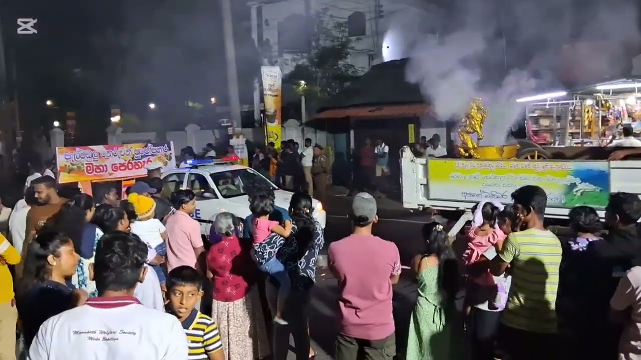 තෙරුවන් පූජෝපහාර මහ පෙරහර  අවසන් රන්දෝලි පෙරහර පැල්මඩුල්ල දාගැබ් රජමහා විහාරය  