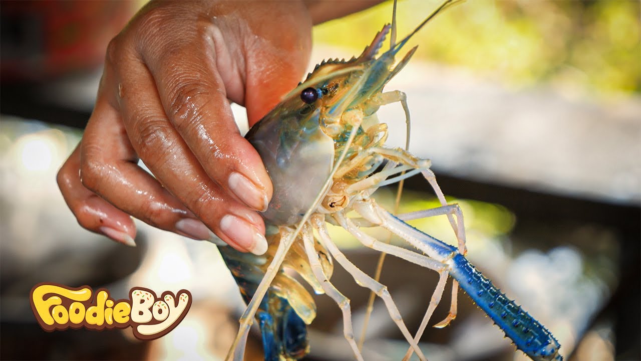 How to Make Grilled Prawns, a Local Thai Dish