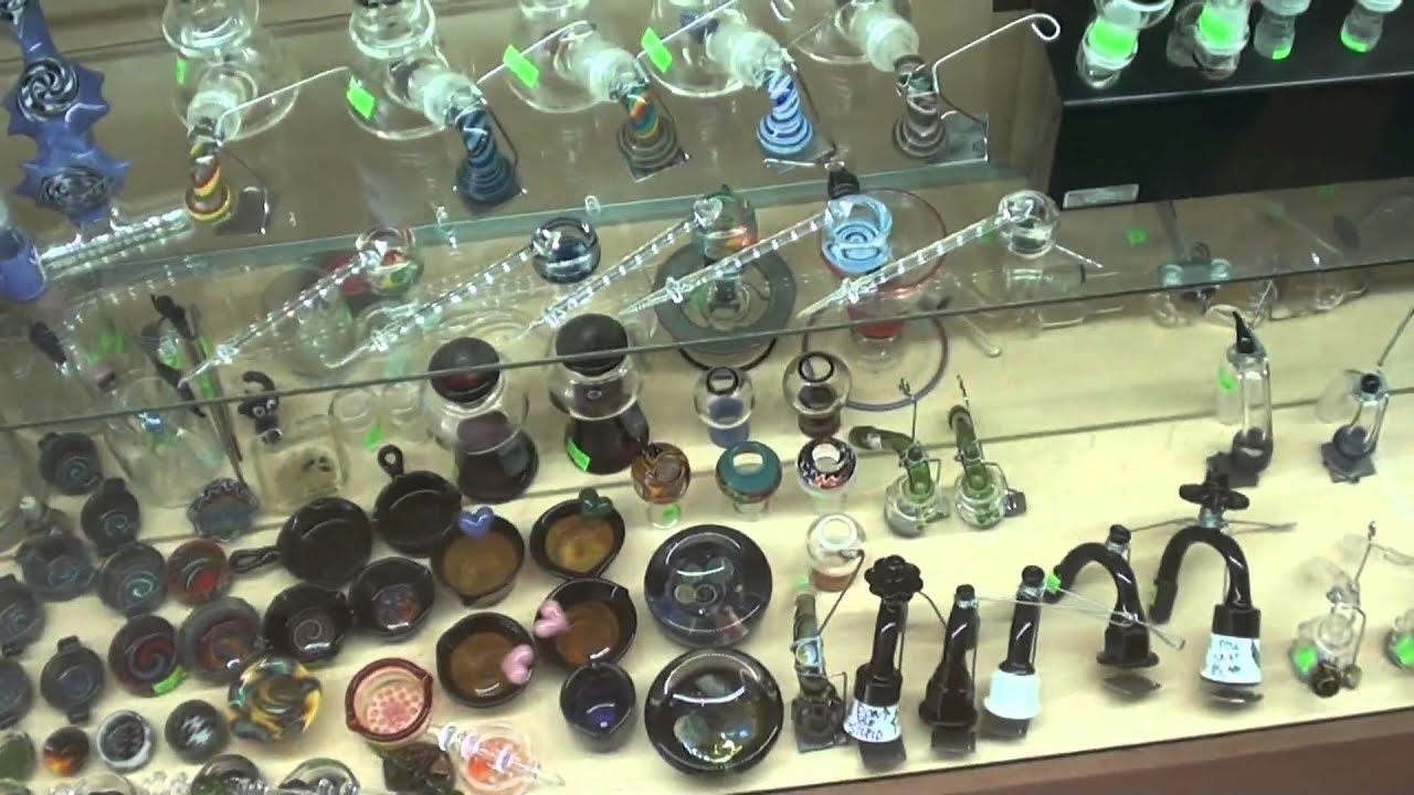 HEADY GLASS BONG SHOP TOUR