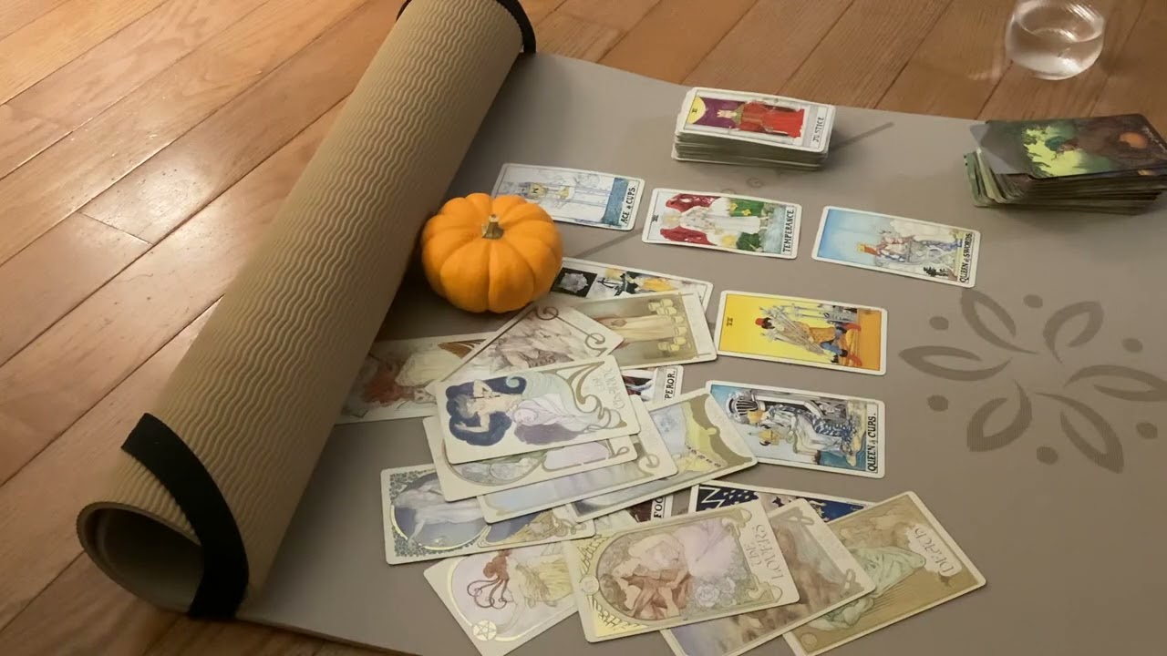 Kova Burcu Eylül Tarot Açılımı