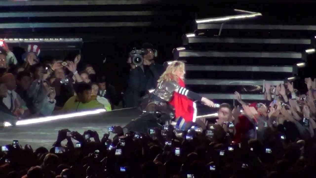 Madonna - Like a Prayer ( Estadio Nacional, Santiago de Chile - 19.12.2012 )